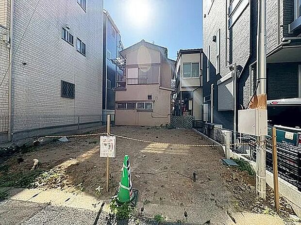 【現地外観写真】どのような建物が建つか、間取りの広さは？など気になる点を一つ一つご説明させていただきます。