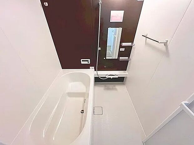 【浴室】「癒され空間のバスルーム」1日の疲れを取り心身を癒すことができる住まいの中のリラクゼーション空間、リラックスできるよう優しいカラーをチョイスしました。