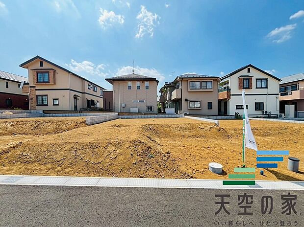 【現地写真】今日も、明日も、この街で、きっと誰かが幸せになる物語が描かれているはずです。