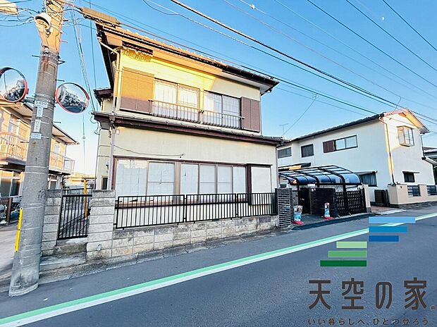 【外観】今日も、明日も、この街で、きっと誰かが幸せになる物語が描かれているはずです。