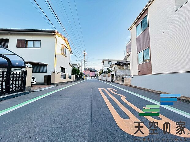 【前面道路】前面道路です。