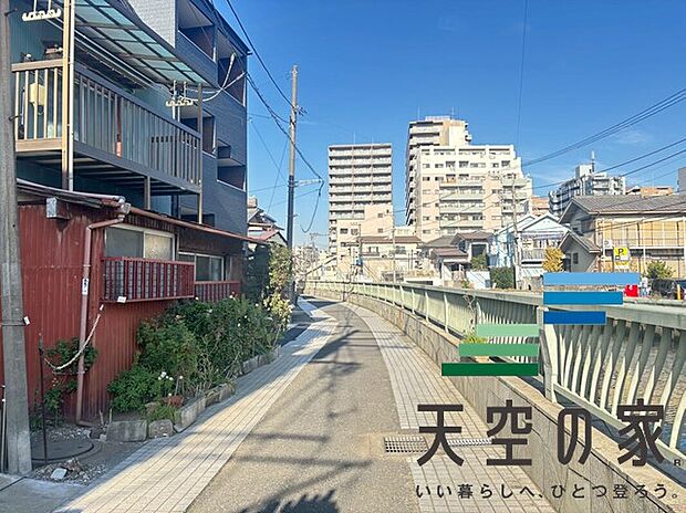 【前面道路】前面道路です。