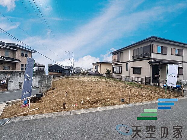 【現地写真】今日も、明日も、この街で、きっと誰かが幸せになる物語が描かれているはずです。