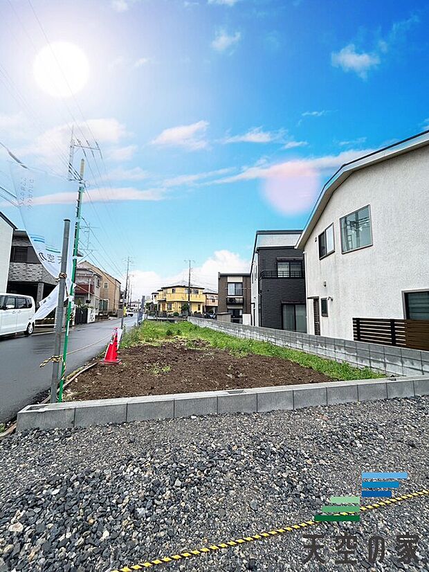 【現地写真】3駅3路線使えて通勤通学にも便利です。