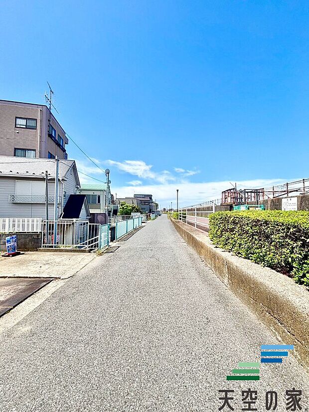 【前面道路】前面道路です。