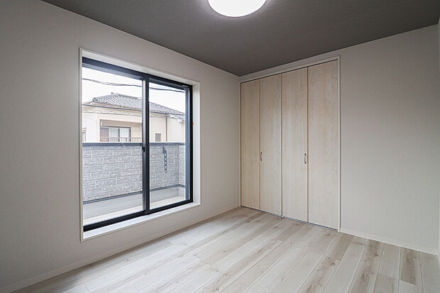 【【洋室】】お持ちの家具の配置を考えると洋室のお部屋が暮らしやすいという方に。こだわりの家具やインテリアもしっくり収まります!