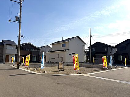 【現地写真】分譲街並み