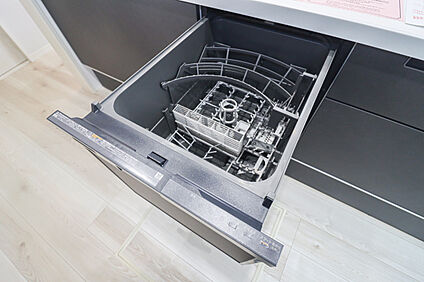 【食器洗浄乾燥機】