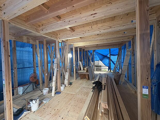 【【現地写真：撮影R8.6】】2026年８月末完成予定！ドンドン建築中です！