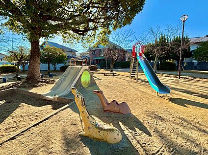 松園児童公園 約421ｍ(徒歩6分)