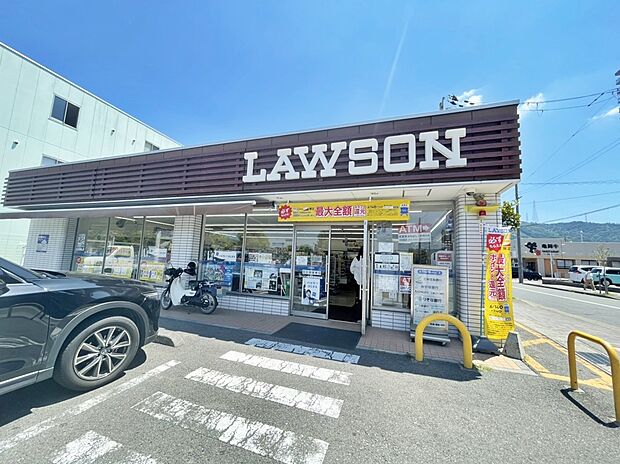 ローソン亀岡馬堀駅前店(約722m)