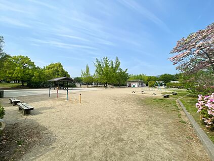 上桂公園 約500ｍ(徒歩7分)