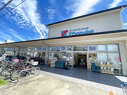 万代樫原店 約700ｍ(徒歩9分)