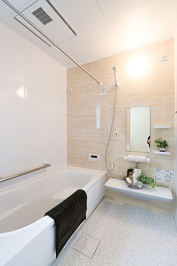 【【ドリームタウンシリーズ施工例:浴室】】一日の終わりはバスタイムでリラックス。お湯でぽっかぽかに温まって快眠を!