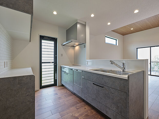 【【27号地】キッチン】IHクッキングヒーター・グリル・浄水器・食器洗乾燥機