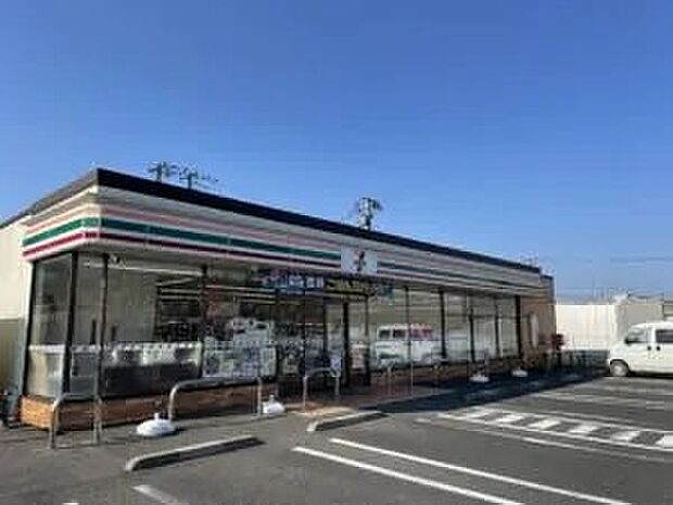 セブンイレブン出雲西新町店(約500m)