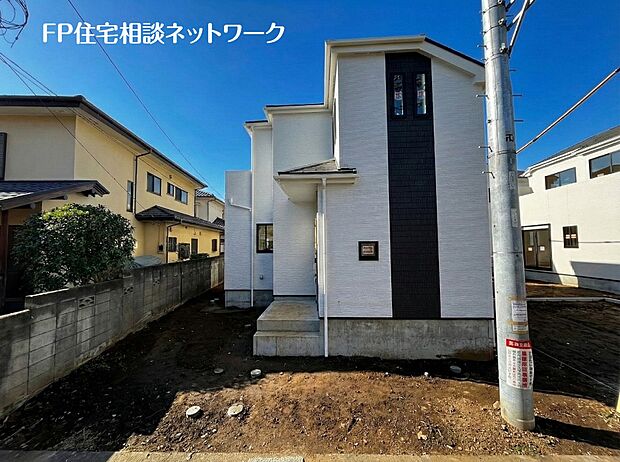 毎日のお散歩も快適な緑に恵まれた閑静な住宅地は、伸び伸びスローライフを叶えてくれます。自然豊富な季節の移ろいを身近に感じられる環境です!