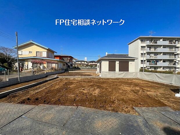 四季を通じて自然と触れ合えるスポットが周辺には盛りだくさん!お散歩やジョギング、週末のご家族での遊びに最適です。暮らしの夢を育む理想の住まいがここにはあります。