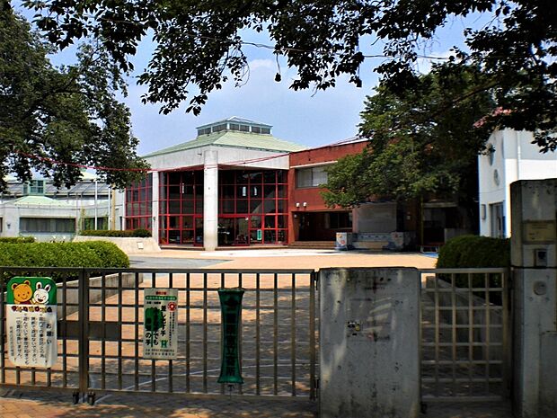 有馬白百合幼稚園 (約300m)