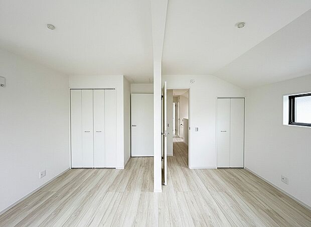 【その他】「TVモニター付インターホン」 モニター付インターホンが標準仕様です。不安になりがちな防犯面。目で確認できるからあんしんです。