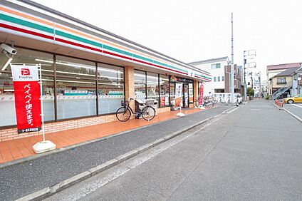 セブン-イレブン 横浜新吉田東3丁目店 750m