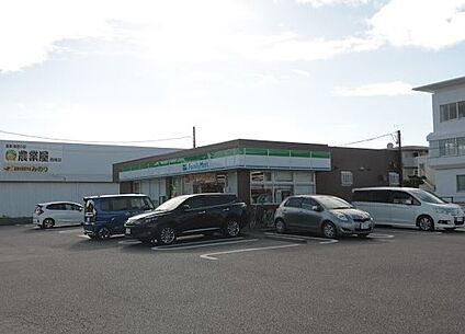 ファミリーマート西尾今川町店 540m(徒歩7分)
