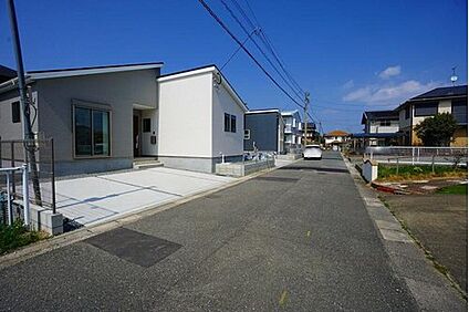 前面道路含む現地写真