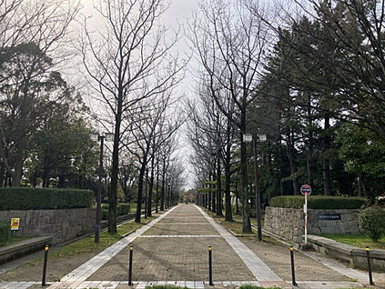 松任総合運動公園 現地から2200m～2250m。(車で6分～7分。)