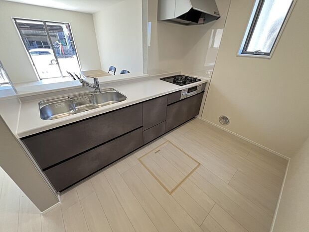 扱いやすいシステムキッチンで毎日のお料理もはかどります!