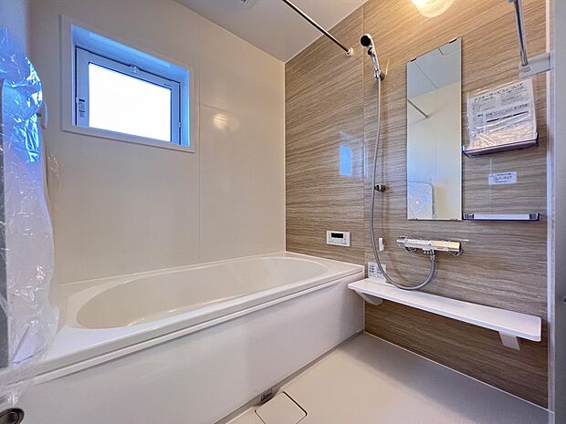 オートバスシステム・浴室暖房換気乾燥機を搭載した1坪タイプの浴室(1号棟同仕様)