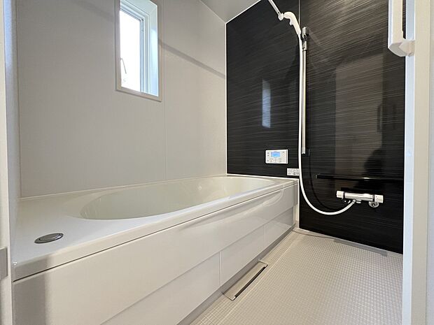 オートバスシステム・浴室暖房換気乾燥機を搭載した1坪タイプの浴室(同仕様)