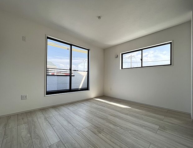 2階には洋室を4部屋ご用意いたします(1号棟同仕様)