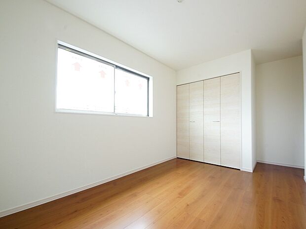 2階には洋室を3部屋ご用意いたします(同仕様)