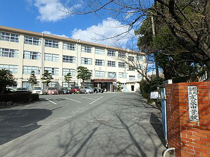 福岡市立友泉中学校 1100m(14分)