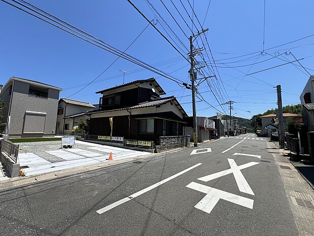 【前面道路含む現地写真】前面道路:南西側6.99m公道