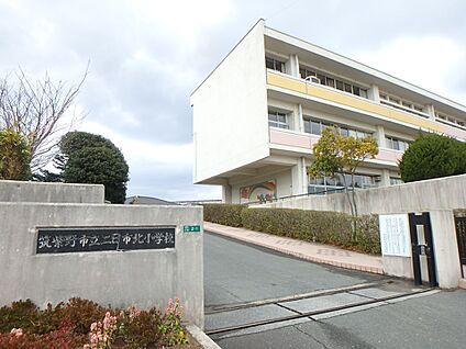 筑紫野市立二日市北小学校 960m(12分)