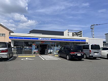ローソン 福岡松崎三丁目店 500m(7分)