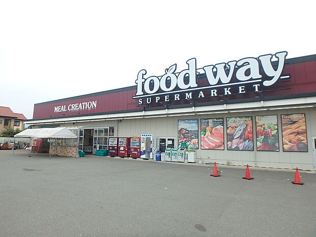 フードウェイ小戸店(約65m・徒歩1分)