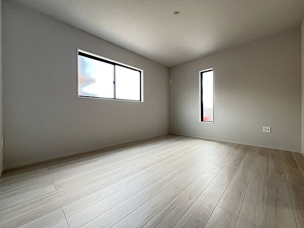 【洋室】洋室9.1帖 WIC付き!ご夫婦の寝室にいかがでしょうか