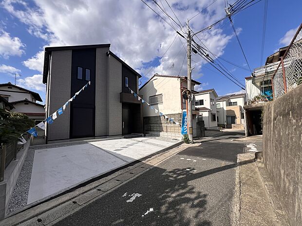 【前面道路含む現地写真】東側4m公道