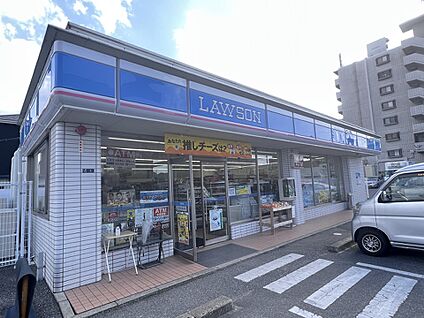 ローソン片縄二丁目店 200m(3分)