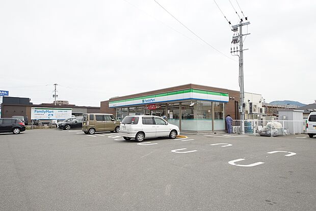 ファミリーマート福岡今宿三丁目店（約500m・徒歩7分）