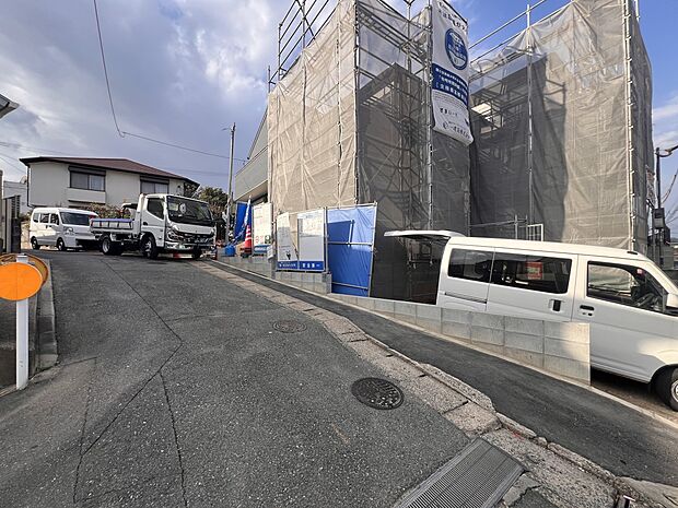 【前面道路含む現地写真】前面道路：南側4ｍ公道