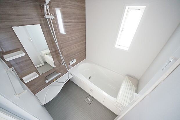 【浴室】オートバスシステム・浴室暖房換気乾燥機を搭載した1坪タイプの浴室(1号棟同仕様)