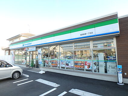 ファミリーマート福岡柳瀬一丁目店 400m(5分)