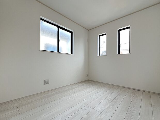 【同仕様写真(その他内観)】2階には洋室を3部屋ご用意いたします(同仕様)