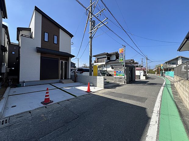 【前面道路含む現地写真】前面道路:東側4.3m公道