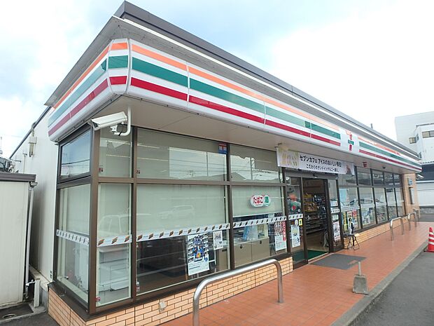 セブン-イレブン 福岡老司3丁目店(約442m・徒歩6分)