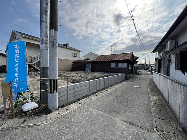 【前面道路含む現地写真】前面道路：北側3.4ｍ公道