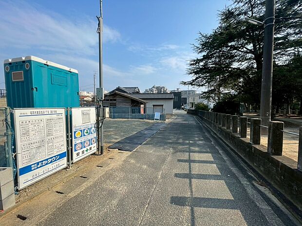【前面道路含む現地写真】西側4m公道